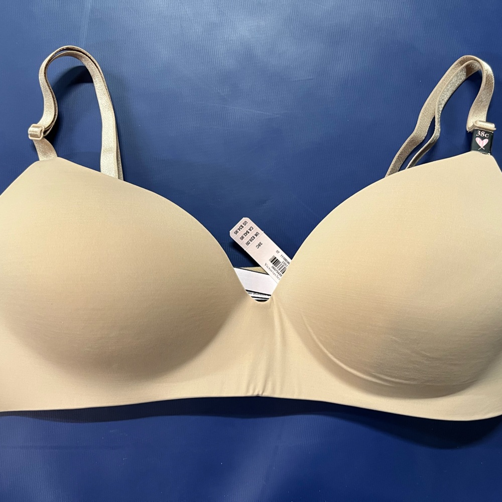 Victoria’s Secret NWT, size 38C
